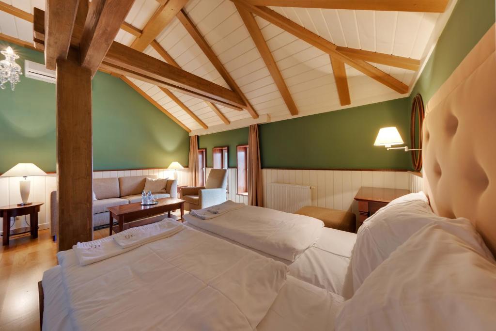 Hotel Torysa photo 2