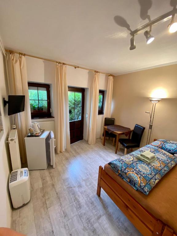 Pet friendly apartment photo 3