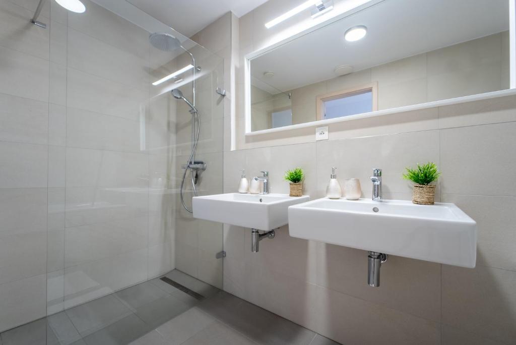 SkyPark Cozy Apartment by Verve Home photo 3