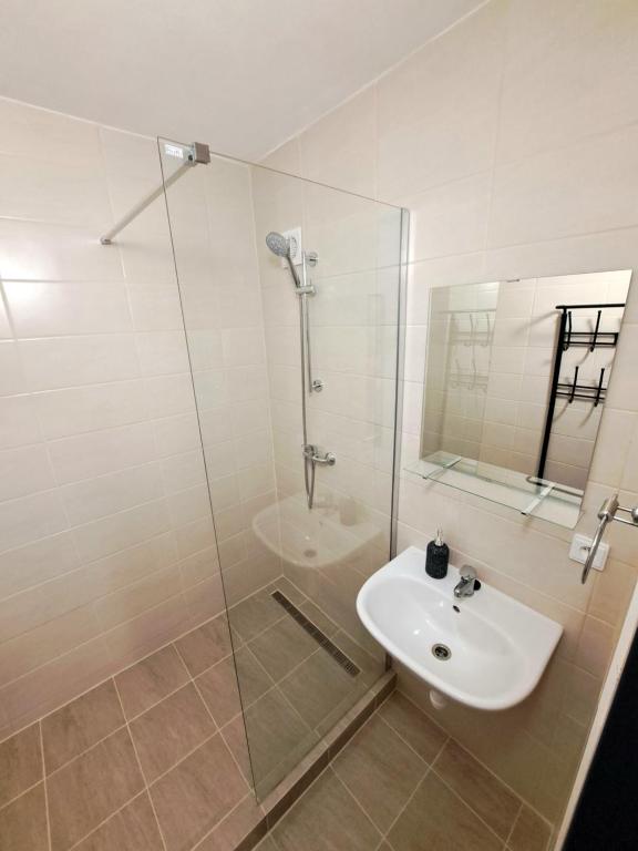 Turistická ubytovňa pri školskom internáte Medická 2 photo 3