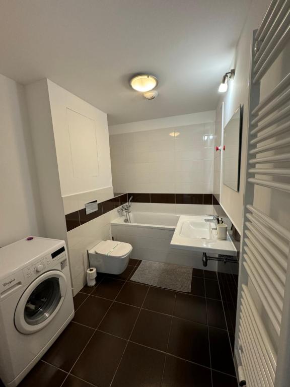 SKAU Panorama Family & Business Apartment City View Free Parking photo 3