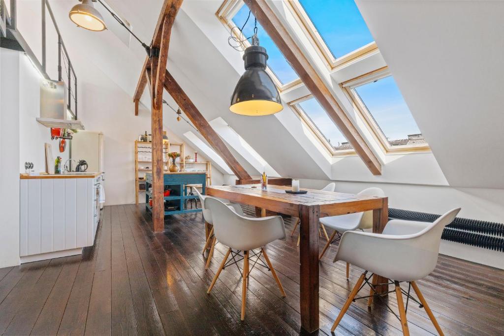Amazing Loft with Terrace in City Centre photo 2