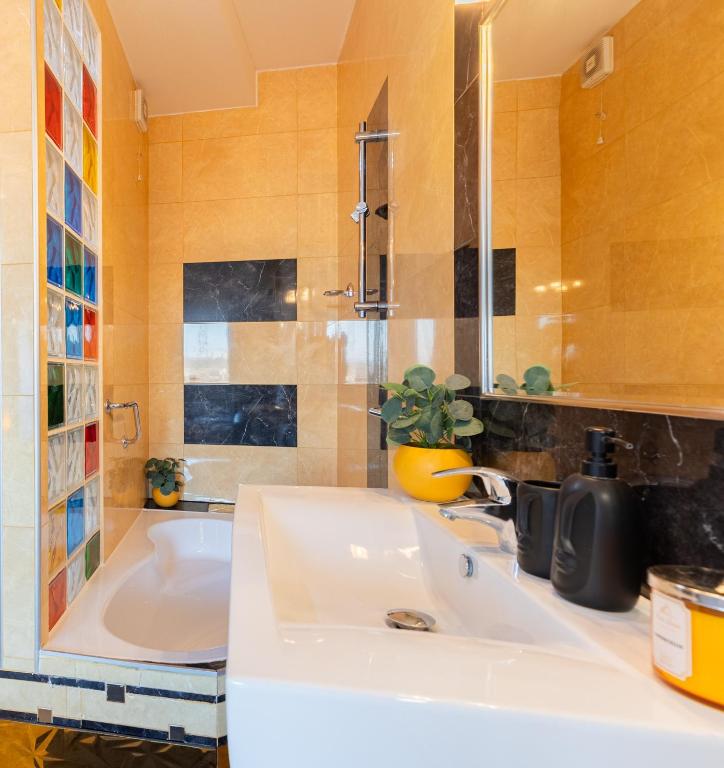 Royal City Vista Apartment photo 3