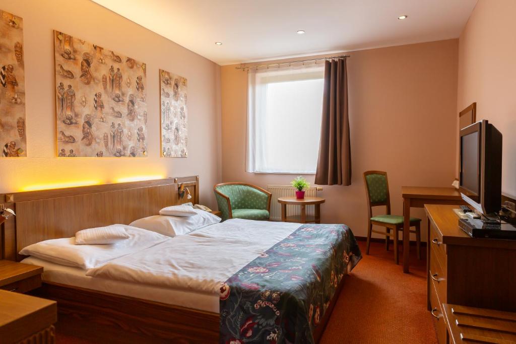 Hotel Max Inn — photo 1