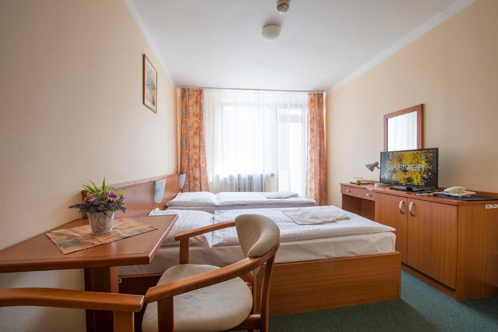 Hotel SOREA SNP photo 2