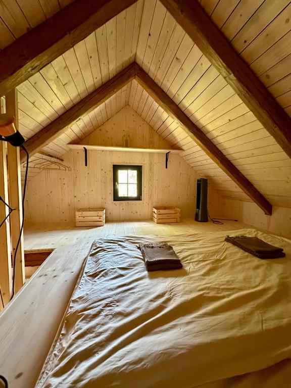 TajnyHauz Beehauz terapia na včelách photo 2