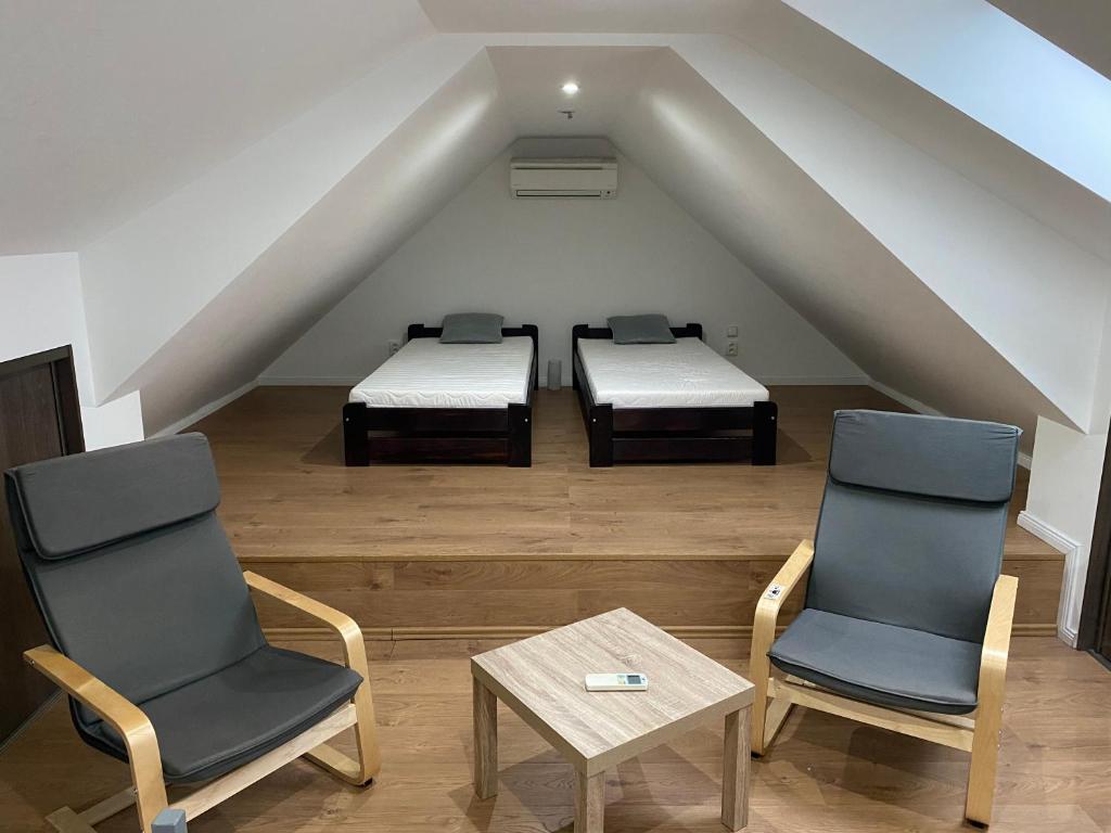 Spacious Apartment in Town Centre photo 2