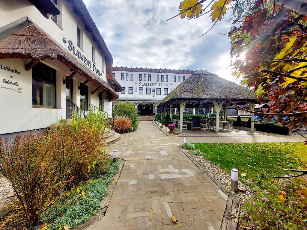 Hotel Slamený Dom & SPA — photo 1