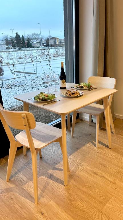 Ski & chill with a summer terrace photo 3