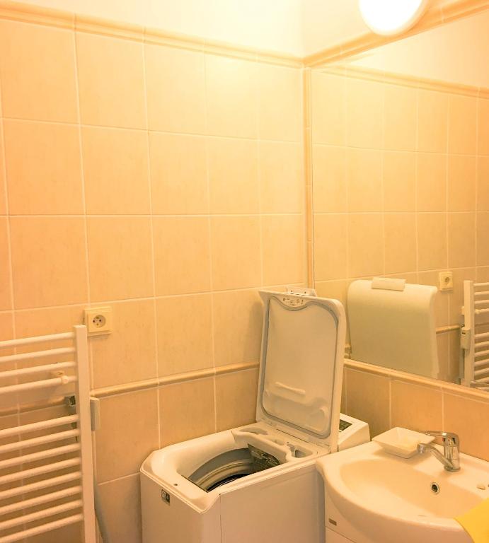 Sunny High Tatras Apartment -3 minutes walk from Tatras Mountain Tram Line photo 3