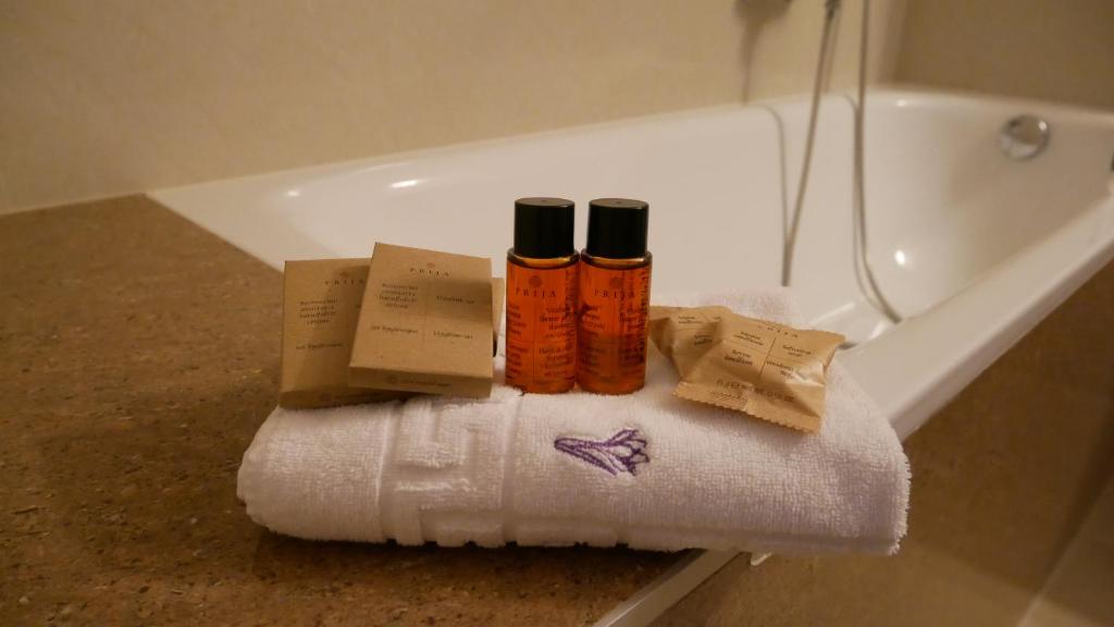 Hotel Saffron photo 3