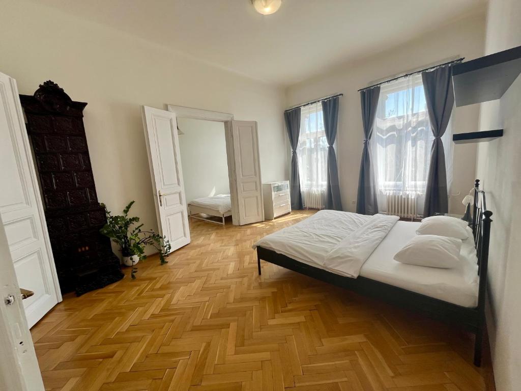 Apartment Hviezdko - Heart of Old Town photo 2