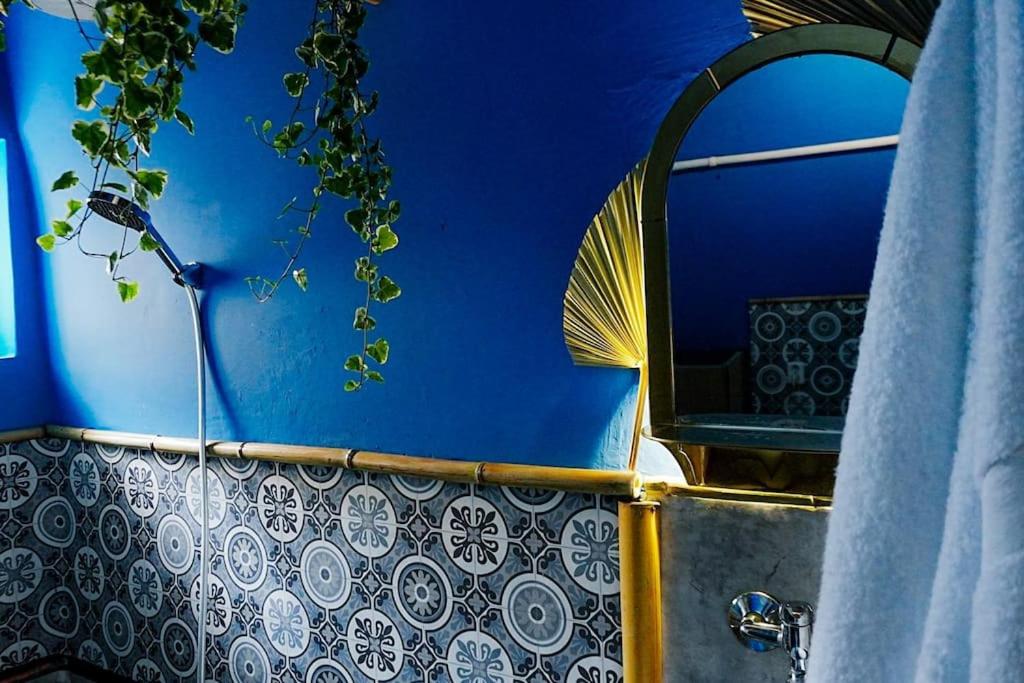 Sahara studio with shared bathroom in city centre photo 3