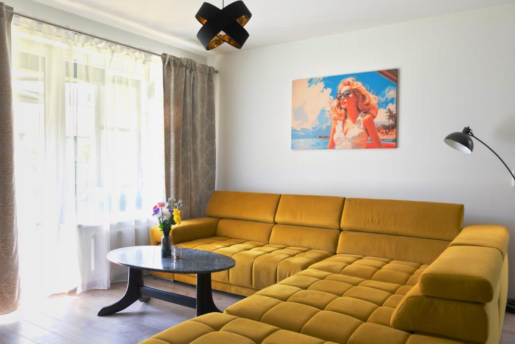 SOFAGOLD Nadštandardný apartmán s veľkou terasou — photo 1