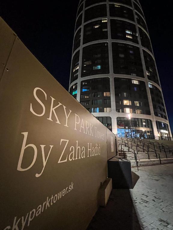 Sky Park Tower 1 photo 2