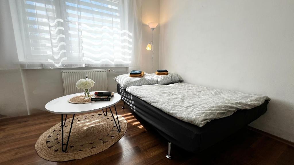 Black Lotus 2 I Downtown Apartment I Free Parking & Fresh Coffee I 24hr Access photo 2