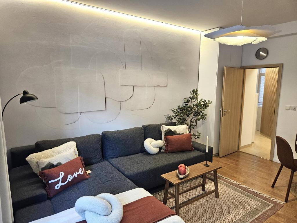 Top Location Old Town Apartment - Free Parking photo 3