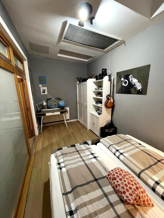 VARADY's 1 bedroom apartment in historic center photo 2