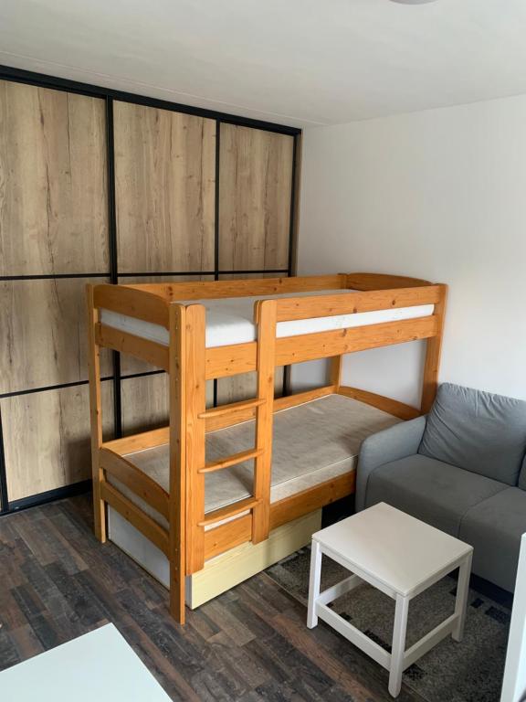 Your home 4 - with free parking photo 2