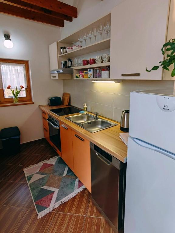 Stela Old Town Apartment with private parking photo 3