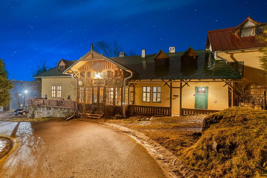 Soví Dom- historické apartmány z 19 storočia photo 3