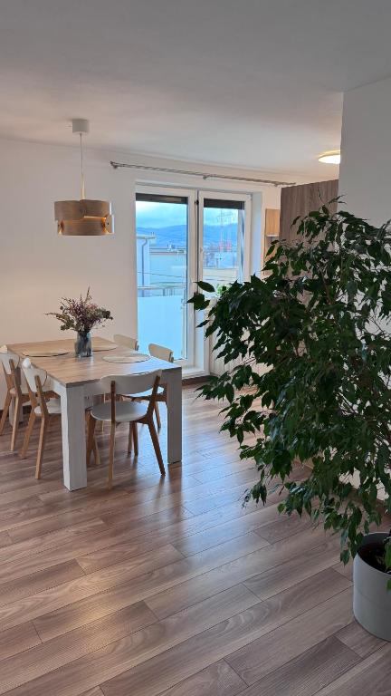 Sunny Apartment Bojnice photo 2