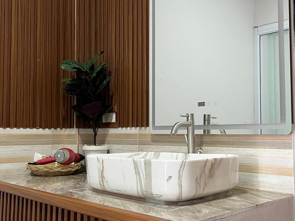 Wilawan home photo 3