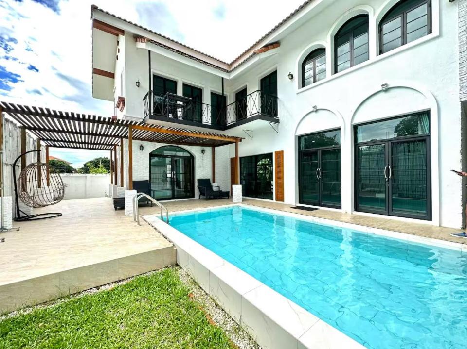 Sabai Sabai Villa in Chiang Mai at Nong Hoi 3 — photo 1