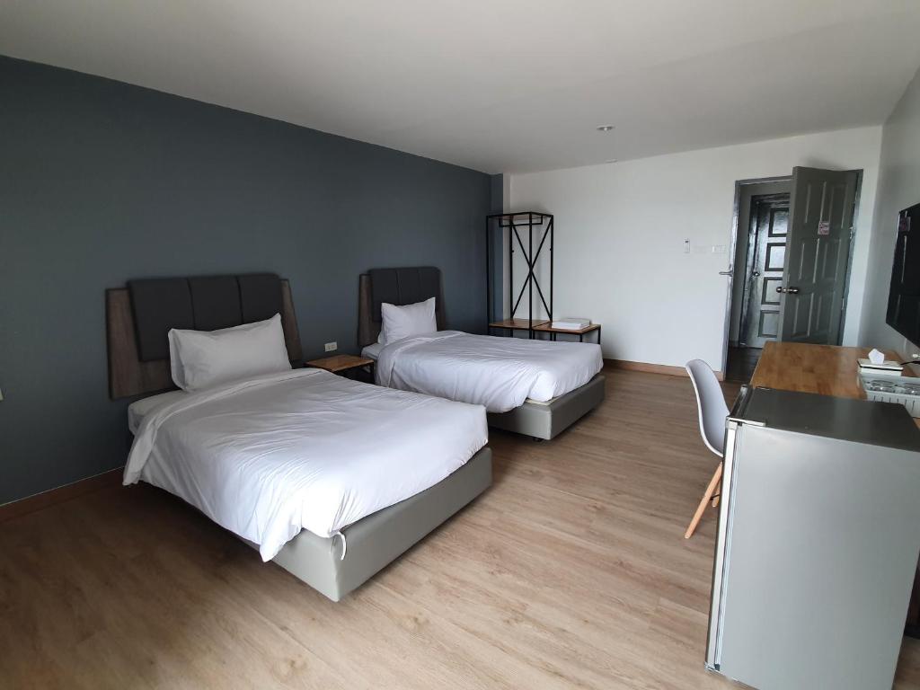 Neo Hotel photo 2