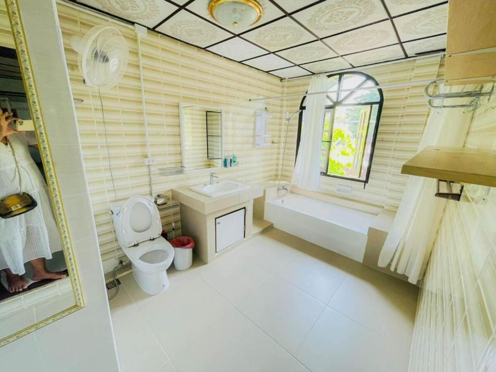 White Beach Villa photo 3