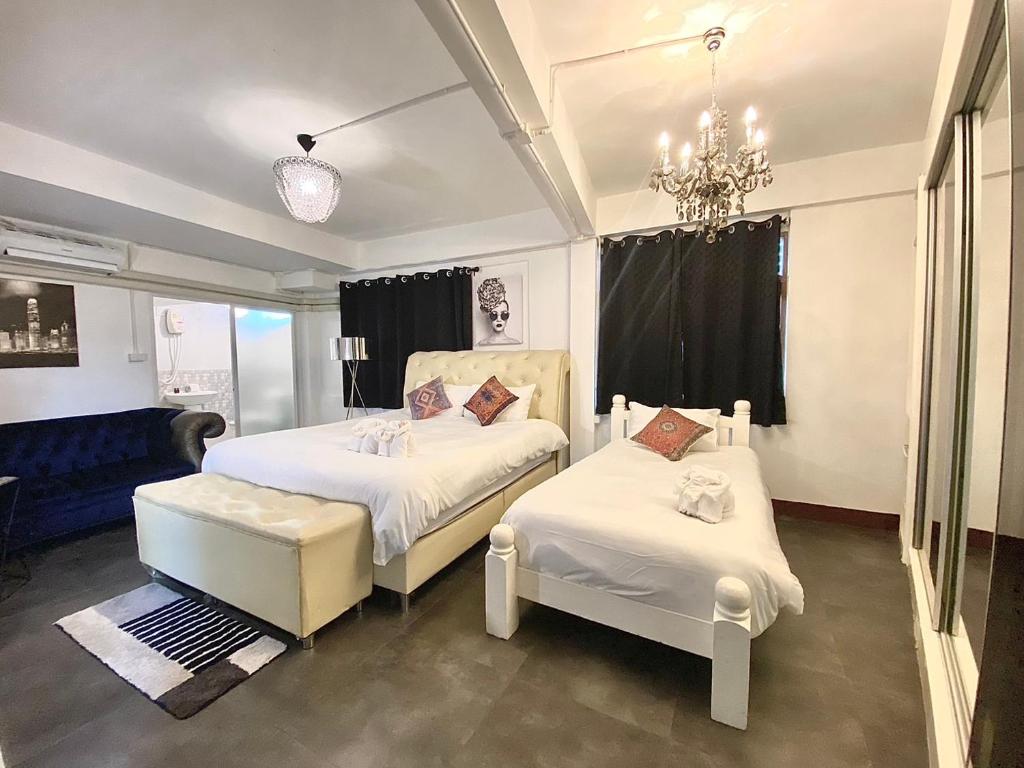 Yellow Lamoon Hotel photo 2