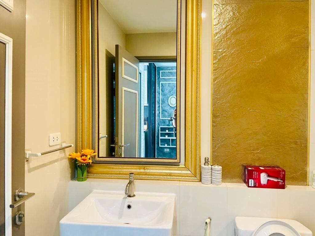 The base Condo luxury room by Numam photo 3