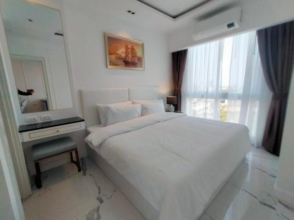 The Empire Jomtien KZi2205 — photo 1