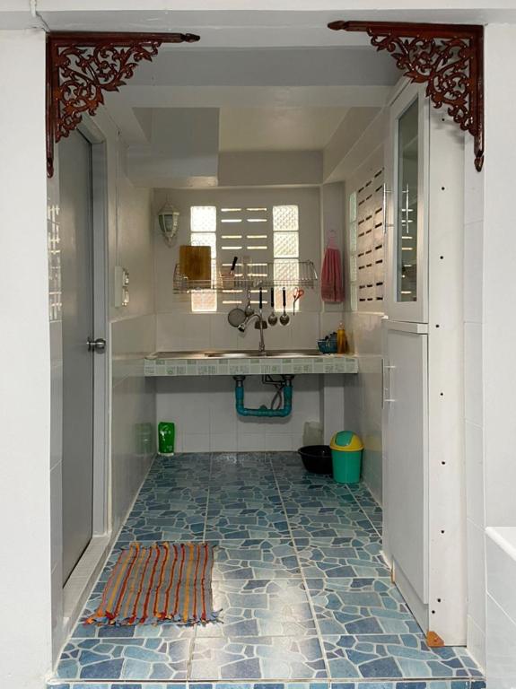 Tintin home photo 3