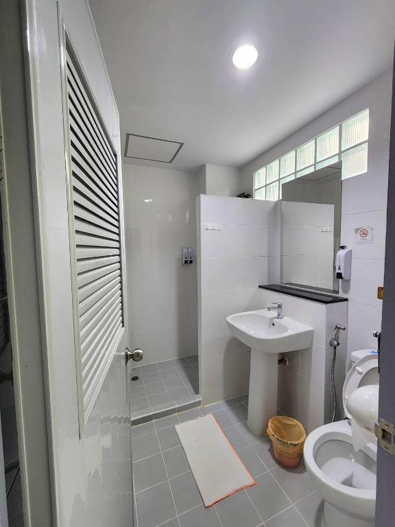 The Fifth Residence photo 3
