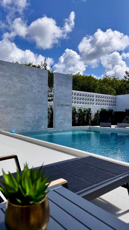 Lux Pride Villa 3 bedroom Phuket Bang-Tao beach photo 3