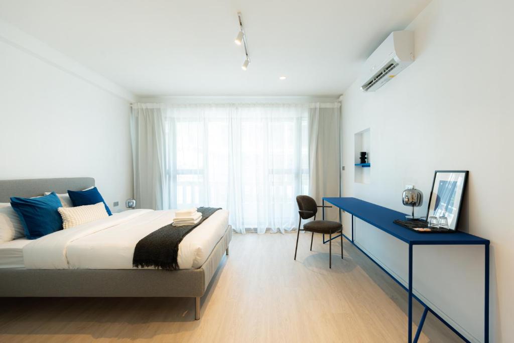 Stylish 3BR Penthouse in the Heart of Nimman 305sqm photo 2