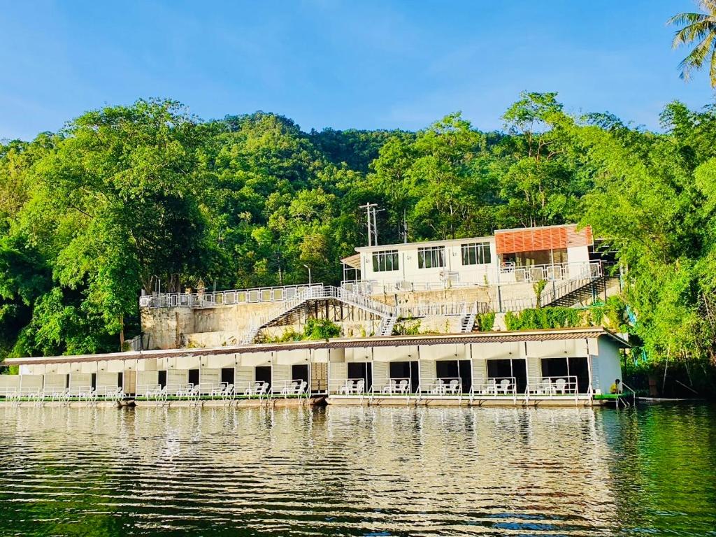 River View Resort ริเวอร์ วิว รีสอร์ท — photo 1
