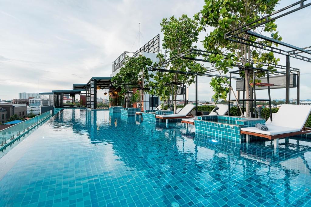 SureStay Plus by Best Western T Pattaya photo 2