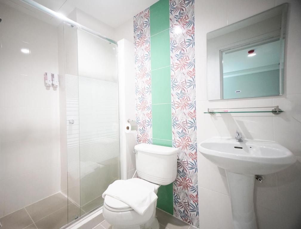 The Willing Hotel and Residence photo 3