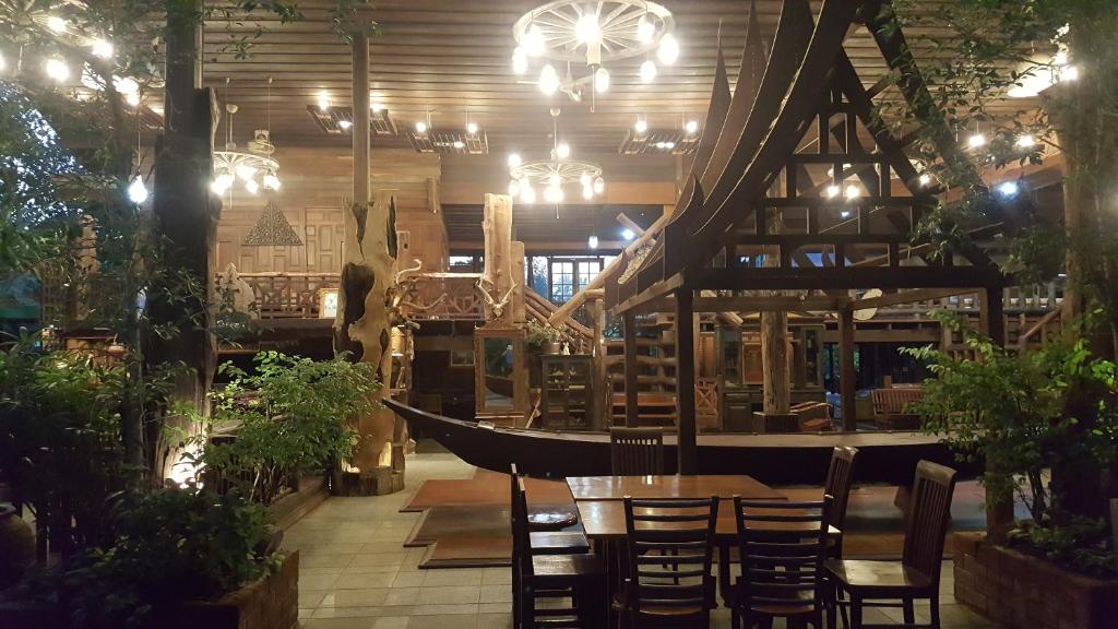 Ruean Mai Chai Khlong photo 3