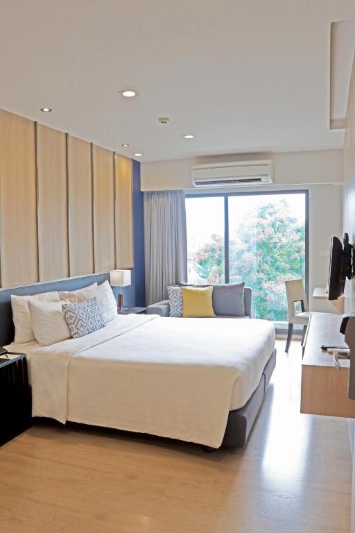 The Residence on Thonglor by UHG photo 2