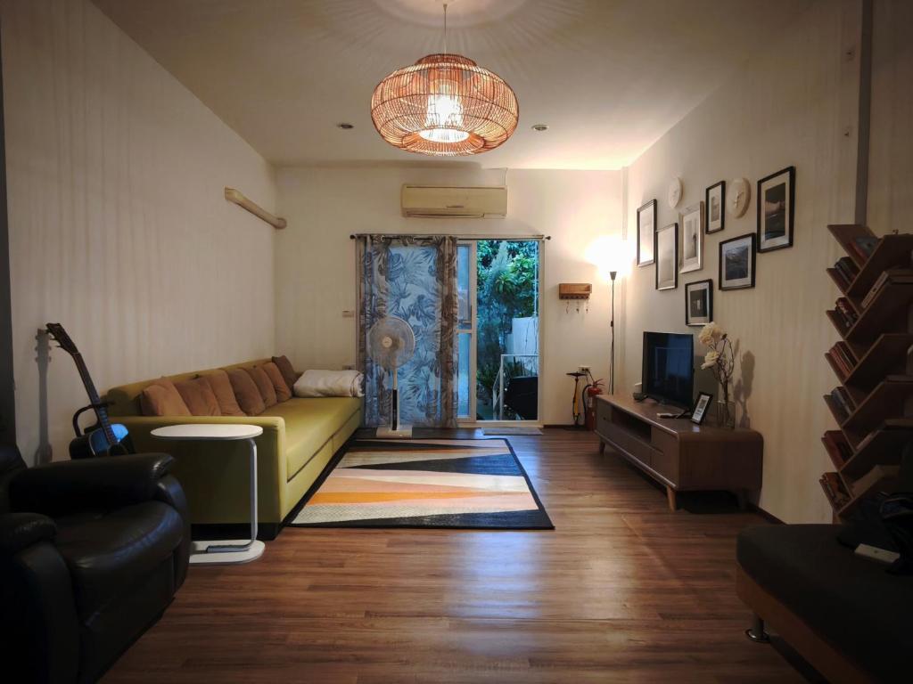 Chao phraya riverfront house Baan Rimphraya photo 3