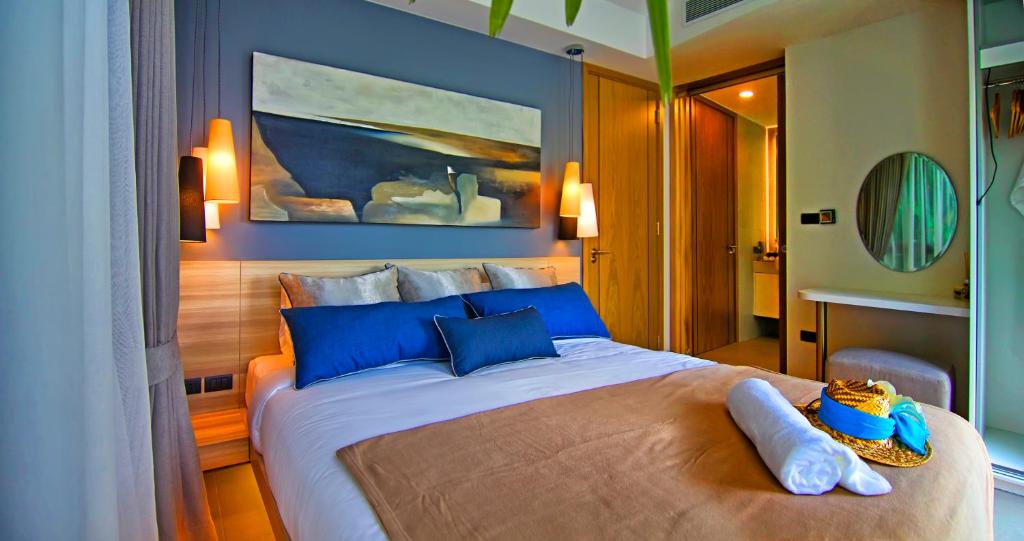 Oceanstone by Holy Cow photo 2