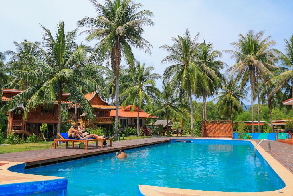 The Ford SunSet Beach Resort — photo 1
