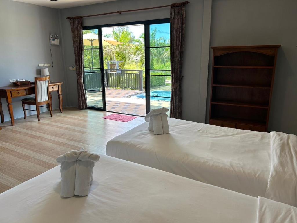 The Hip Resort @ Khao Lak photo 2