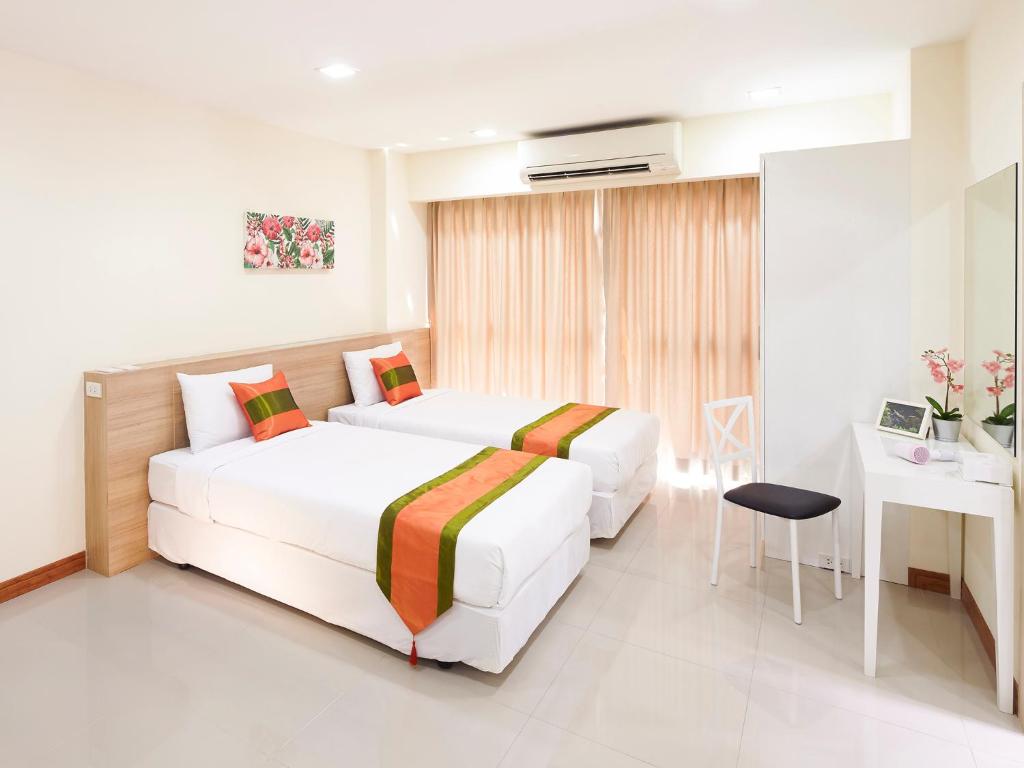 The Plimplace Hotel photo 2