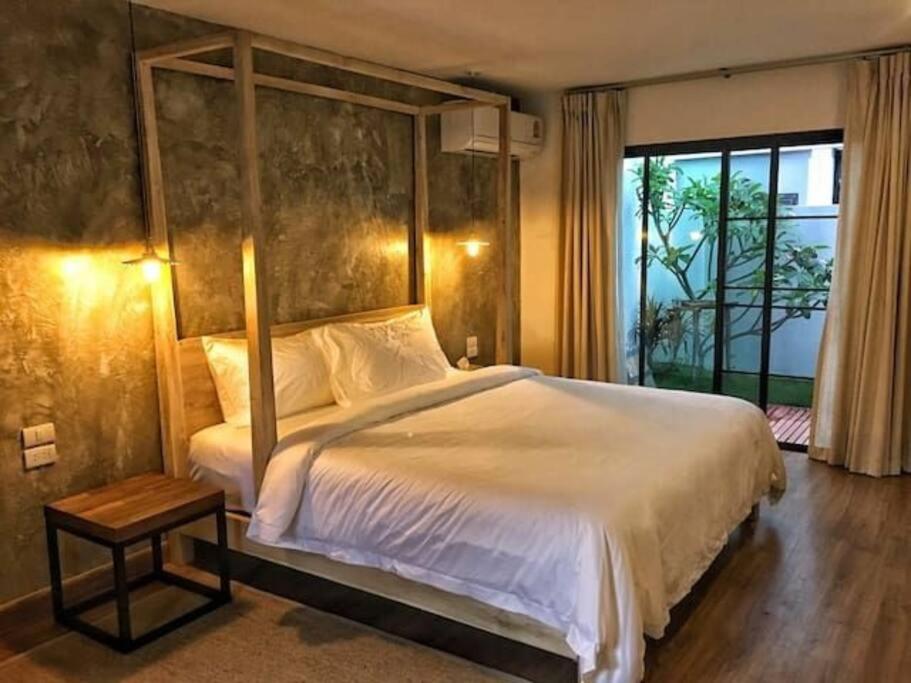 ChiangMai清迈 cozy pool Villa 8rooms photo 2