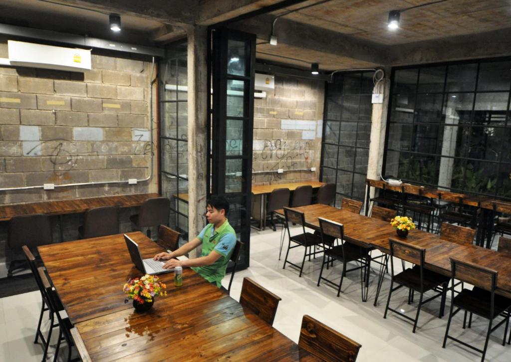 The Warehouse Chiang Mai photo 3