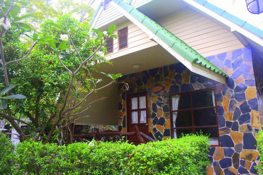 Squid Resort — photo 1